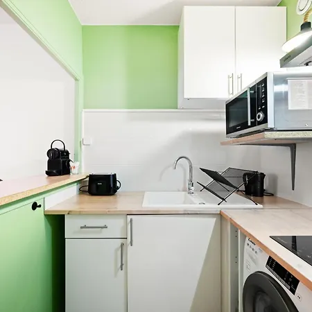 , Proche Et Aeroport *