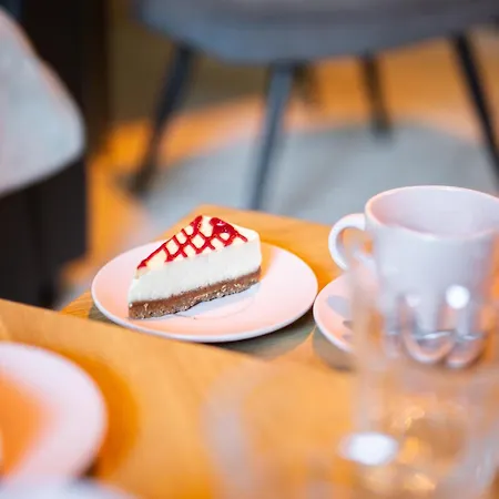 , Proche Et Aeroport